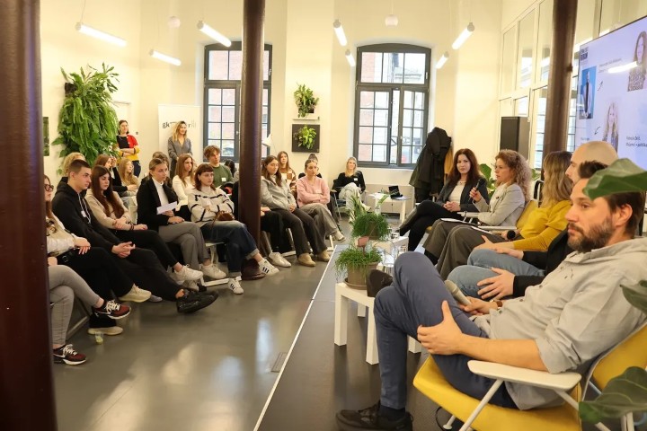 viber_image_2025-12-03_19-44-02-266 (Small)